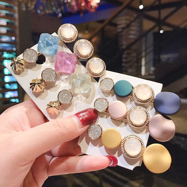 women jewelry bobby pin hair clip vintage sweet fashion girls hair pin geometry, Golden;white
women jewelry bobby pin hair clip vintage sweet fashion girls hair pin geometry, Golden;white