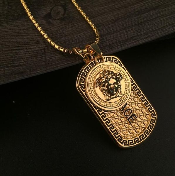 Mens Iced Out Кулон Хип-Хоп Дизайнерские Ювелирные Изделия Бриллиантовое Колье Золото 
Mens Iced Out Кулон Хип-Хоп Дизайнерские Ювелирные Изделия Бриллиантовое Колье Золото