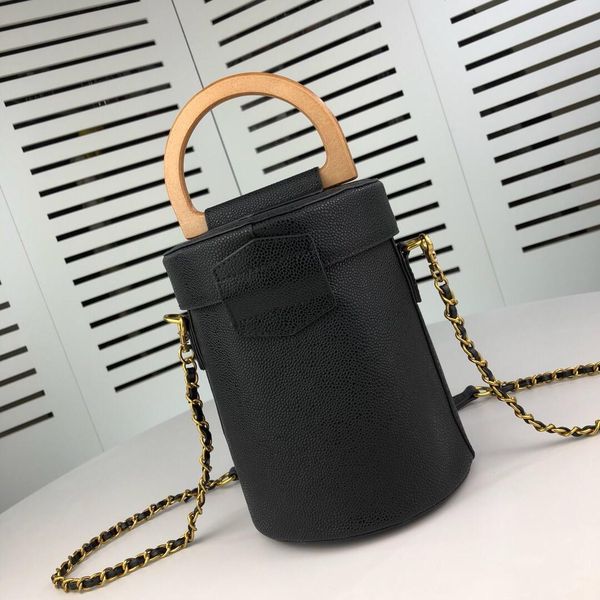 2019 women designer handbags chain crossbody bag genuine leather mini bucket bags luxury shoulder coin pruse tote 18cm
2019 women designer handbags chain crossbody bag genuine leather mini bucket bags luxury shoulder coin pruse tote 18cm