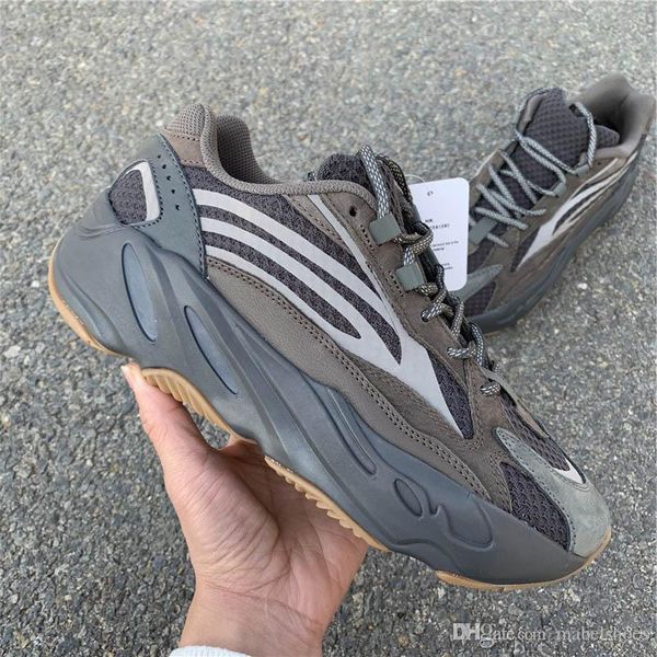 Newest 700 V2 Wave Runner Kanye West Running Shoes Fashion Designer Glow In The Dark Basf Athletic SportsTrainers Size 36-47
Newest 700 V2 Wave Runner Kanye West Running Shoes Fashion Designer Glow In The Dark Basf Athletic SportsTrainers Size 36-47