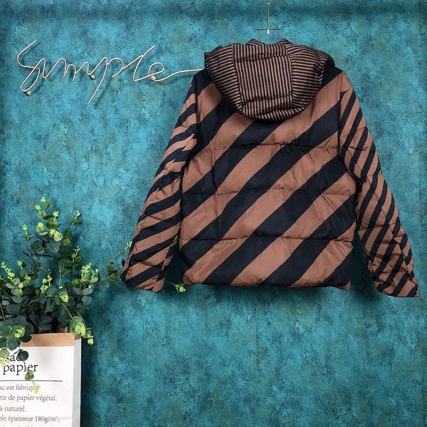 19ss french spring and autumn new style double-faced fashion men's designer down jacket hooded jacket, Black;brown
19ss french spring and autumn new style double-faced fashion men's designer down jacket hooded jacket, Black;brown