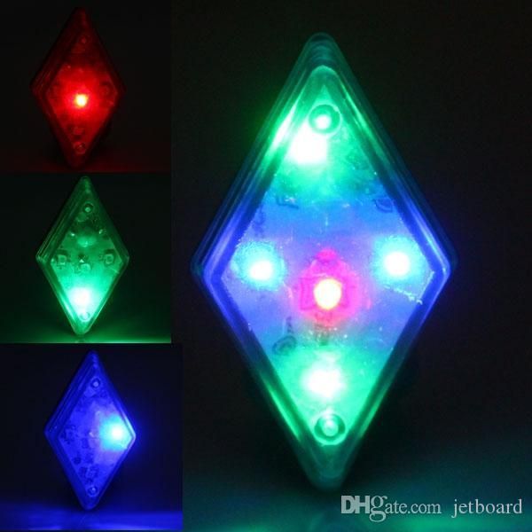 красивые украшения супер яркий 5 led 7 режимы ромб велосипед taillight велосипед предупреждение лампа велоспорт необходимое
красивые украшения супер яркий 5 led 7 режимы ромб велосипед taillight велосипед предупреждение лампа велоспорт необходимое