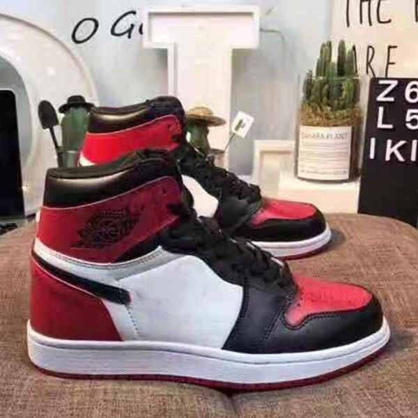 1 1s high og travis scotts basketball shoes unc 3 spiderman mens women homage to home royal blue designer sneakers sport trainers
1 1s high og travis scotts basketball shoes unc 3 spiderman mens women homage to home royal blue designer sneakers sport trainers
