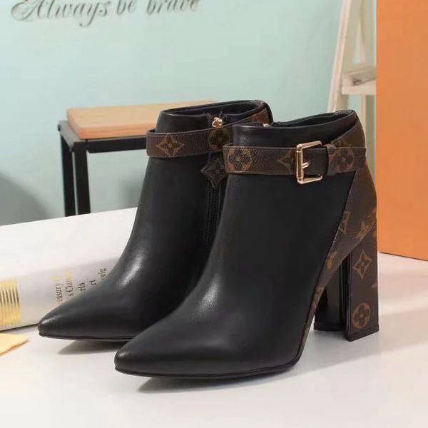 fashion designer women boots star trail lace-up ankle boots with heavy-duty soles leisure lady boots by bag07 l2306, Black;grey
fashion designer women boots star trail lace-up ankle boots with heavy-duty soles leisure lady boots by bag07 l2306, Black;grey