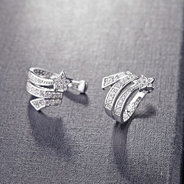 2020 gorgeous cubic zirconia star clip earrings for women party silver color earrings ear cuff oorbellen clip on
2020 gorgeous cubic zirconia star clip earrings for women party silver color earrings ear cuff oorbellen clip on