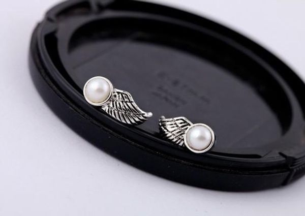 new retro tibetan silver pearl small wings women stud earrings men & women jewelry earrings xmas gifts sj6, Golden;silver
new retro tibetan silver pearl small wings women stud earrings men & women jewelry earrings xmas gifts sj6, Golden;silver