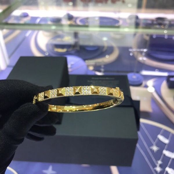 2020 новое поступление европа стерлингового серебра 925 пробы классические розовые браслеты бренд оригинальные модные браслеты для женщин ле, Golden;silver
2020 новое поступление европа стерлингового серебра 925 пробы классические розовые браслеты бренд оригинальные модные браслеты для женщин ле, Golden;silver