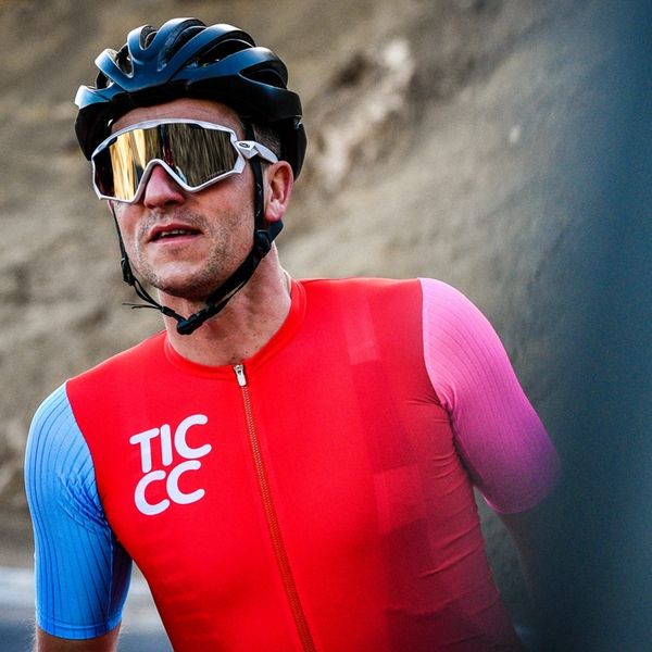 cambridge ticc 2020 road bike riding clothing series mtb cycling jersey men short sleeve ride shirt collection quick dry wear, Black;red
cambridge ticc 2020 road bike riding clothing series mtb cycling jersey men short sleeve ride shirt collection quick dry wear, Black;red