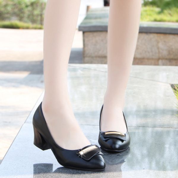 2019 new send shallow mouth shoes in spring and autumn new style with the rough heels and women's single shoes, Black
2019 new send shallow mouth shoes in spring and autumn new style with the rough heels and women's single shoes, Black
