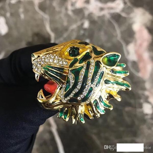 новое прибытие глава tiger luxury брошь с stamp женщины животных rhinestone моды современный дизайн брошь костюм нагрудным верхнее качество, Gray
новое прибытие глава tiger luxury брошь с stamp женщины животных rhinestone моды современный дизайн брошь костюм нагрудным верхнее качество, Gray