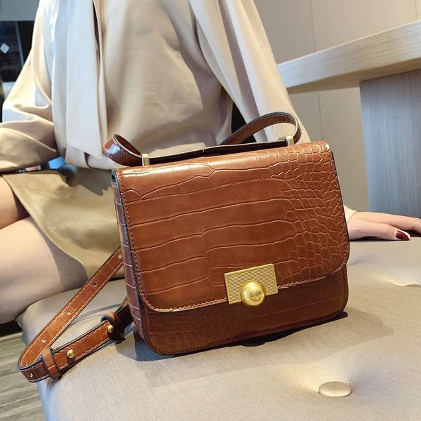 2020 женские сумки на ремне малый fragrance темперамент crossbody сумка новый корейский дикий камень шаблон малая площадь
2020 женские сумки на ремне малый fragrance темперамент crossbody сумка новый корейский дикий камень шаблон малая площадь