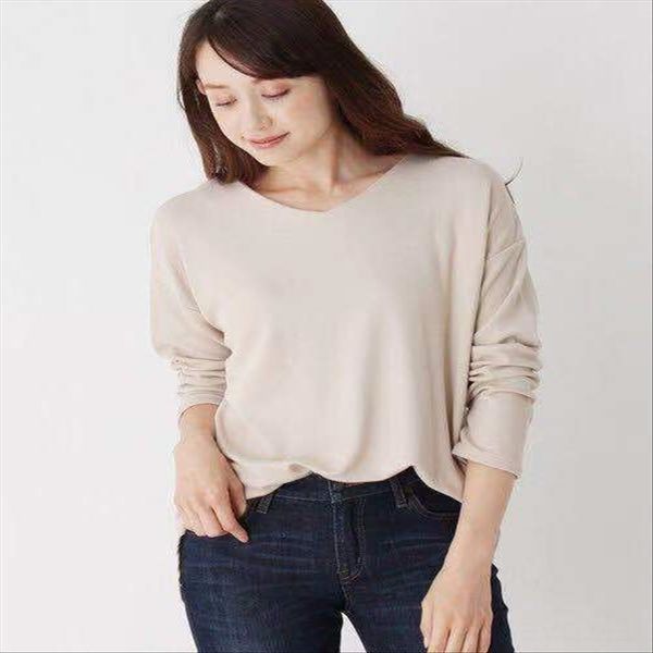 base shirt women's long sleeve v-neck knitted pullover famous japanese base shirt women's long sleeve v-neck knitted pullover famo, White
base shirt women's long sleeve v-neck knitted pullover famous japanese base shirt women's long sleeve v-neck knitted pullover famo, White