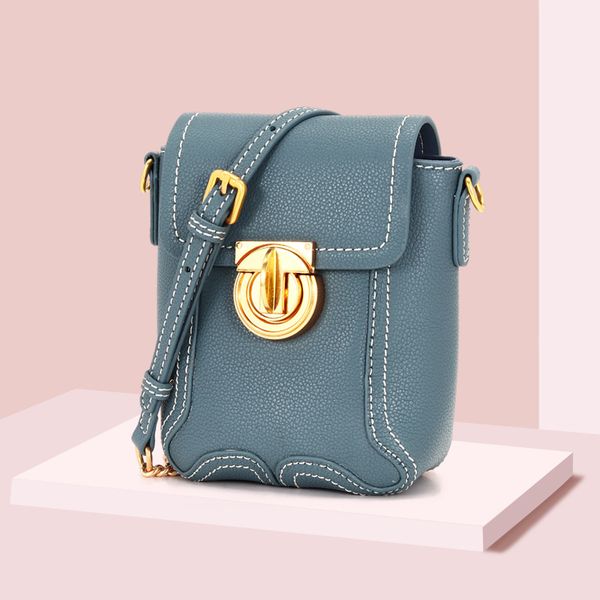 small bag female 2020 new mobile phone bag ladies shoulder mini diagonal chain portable small square
small bag female 2020 new mobile phone bag ladies shoulder mini diagonal chain portable small square