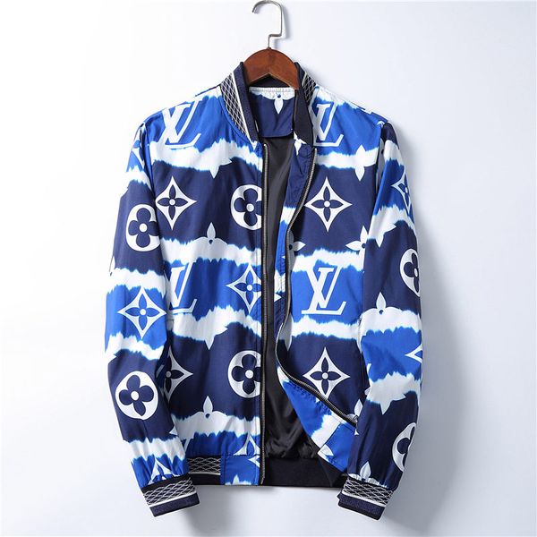 2020 new spring fashion street clothing men casual slim fit color jacket golden stand collar jacquard jacket club party clothing, Black;brown
2020 new spring fashion street clothing men casual slim fit color jacket golden stand collar jacquard jacket club party clothing, Black;brown