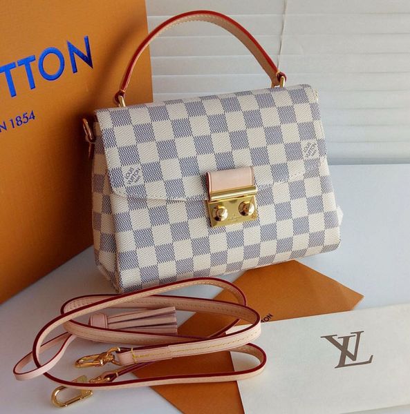 classic lady's handbag 5a high-end custom quality handbag fashion business casual style metal accessories with long shoulder strap
classic lady's handbag 5a high-end custom quality handbag fashion business casual style metal accessories with long shoulder strap