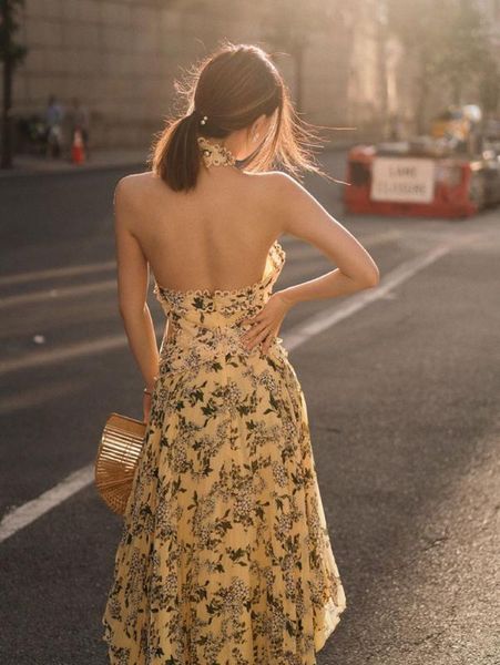 2020 spring new arrive yellow floral dress backless women party dress high quality, Black;gray
2020 spring new arrive yellow floral dress backless women party dress high quality, Black;gray
