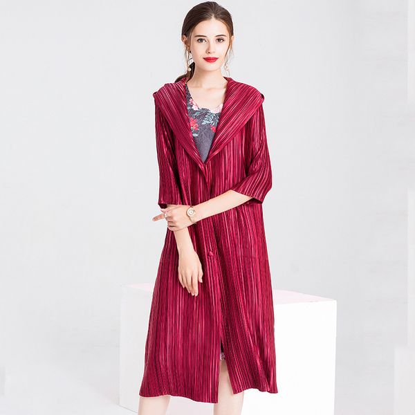 trench coat women plus size 2019 spring autumn new stretch miyake pleats solid color single breasted hooded long cardigan female, Tan;black
trench coat women plus size 2019 spring autumn new stretch miyake pleats solid color single breasted hooded long cardigan female, Tan;black