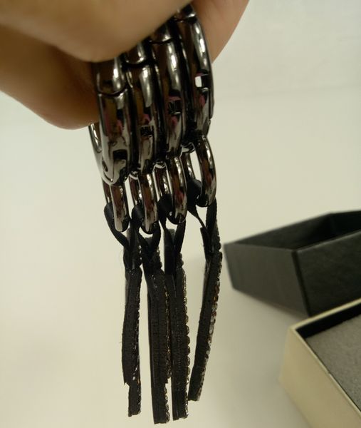 ogen yarn full drill bag key clasp pendant women's bag pendant car interior car accessories home charms vip gift 2pcs/lot, Silver
ogen yarn full drill bag key clasp pendant women's bag pendant car interior car accessories home charms vip gift 2pcs/lot, Silver