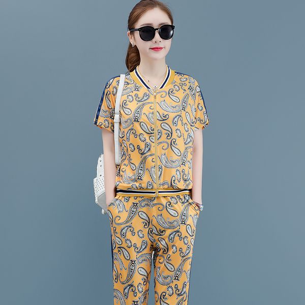 2019 summer two piece set outfits tracksuit sportswear co-ord set plus size big wide pant suits and zipped print clothing, White
2019 summer two piece set outfits tracksuit sportswear co-ord set plus size big wide pant suits and zipped print clothing, White