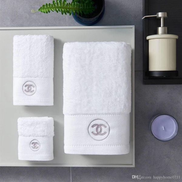 Luxury bath towel de igner embroidered brand quare towel beach towel and bath towel 3 piece et gift cotton fabric oft comfortable 2019
Luxury bath towel de igner embroidered brand quare towel beach towel and bath towel 3 piece et gift cotton fabric oft comfortable 2019
