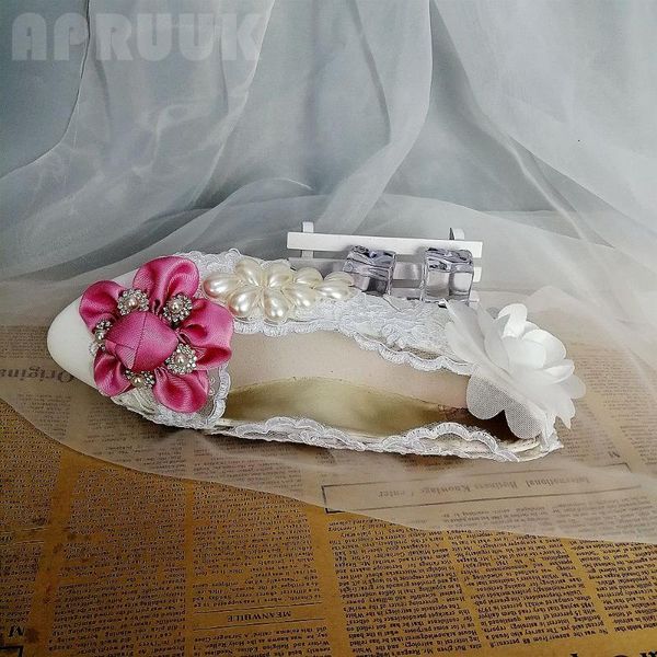 rose pink flats shoes woman flower sweet design ladies ceremony romantic lace bride wedding pearls flats shoes women plus size, Black
rose pink flats shoes woman flower sweet design ladies ceremony romantic lace bride wedding pearls flats shoes women plus size, Black