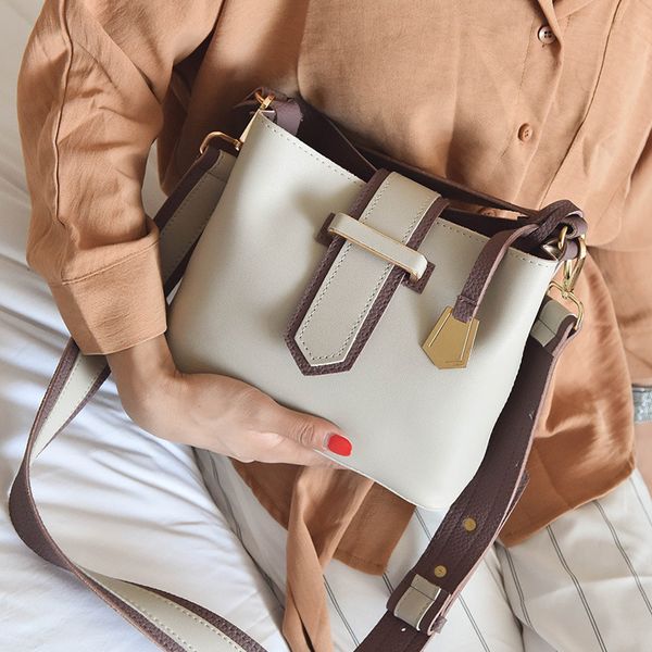 2020 г-жа простой темперамент плечо сумка нишу мода корейский сумка-мессенджер плечо сумочка новый широкополосный простой
2020 г-жа простой темперамент плечо сумка нишу мода корейский сумка-мессенджер плечо сумочка новый широкополосный простой