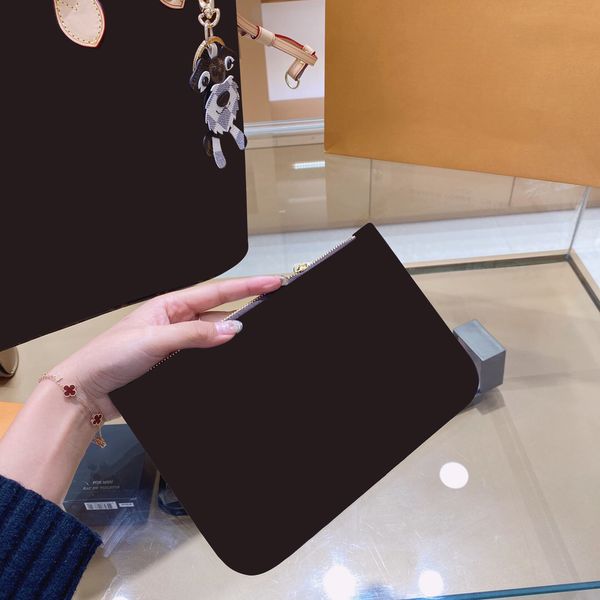 2020 3a dhl shipping genuine black embossed leather women's handbag shoulder bags crossbody bags messenger bag
2020 3a dhl shipping genuine black embossed leather women's handbag shoulder bags crossbody bags messenger bag