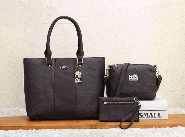 a95 designer handbags leather embossed fashion women's bag chain crossbody bag designer messenger bag wallets purse tag totes
a95 designer handbags leather embossed fashion women's bag chain crossbody bag designer messenger bag wallets purse tag totes