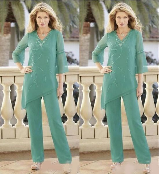 2020 charming chiffon sheath mother of the bride pant suits cusotm made v neck with long sleeves sequins formal women dresses, Black;red
2020 charming chiffon sheath mother of the bride pant suits cusotm made v neck with long sleeves sequins formal women dresses, Black;red