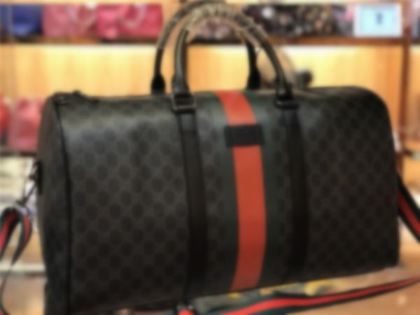 100258leather classic fashion handbag card bag zero wallet men's and women's backpacks single shoulder bag
100258leather classic fashion handbag card bag zero wallet men's and women's backpacks single shoulder bag