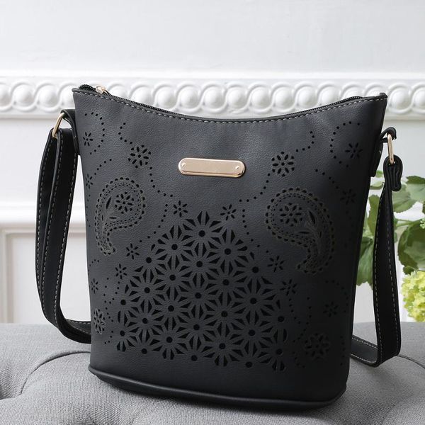 womens fashion openwork shoulder bag female leather purse satchel cross body hollow out messenger bags *
womens fashion openwork shoulder bag female leather purse satchel cross body hollow out messenger bags *