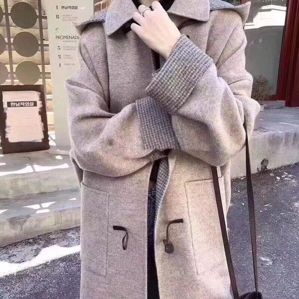 2019 autumn new horn button long hooded woolen coat, Black 
2019 autumn new horn button long hooded woolen coat, Black