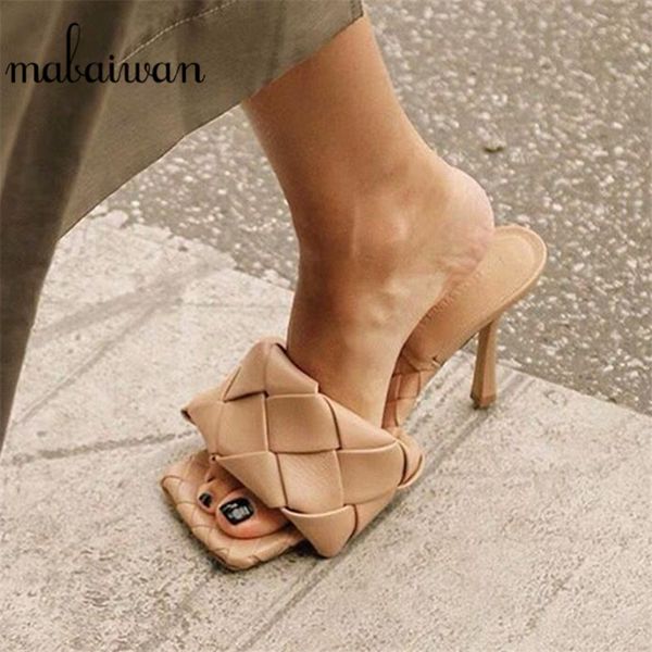 2020 casual weaving high heel sandals women summer wedding party shoes women sqeare toe vintage runway mules slippers, Black
2020 casual weaving high heel sandals women summer wedding party shoes women sqeare toe vintage runway mules slippers, Black