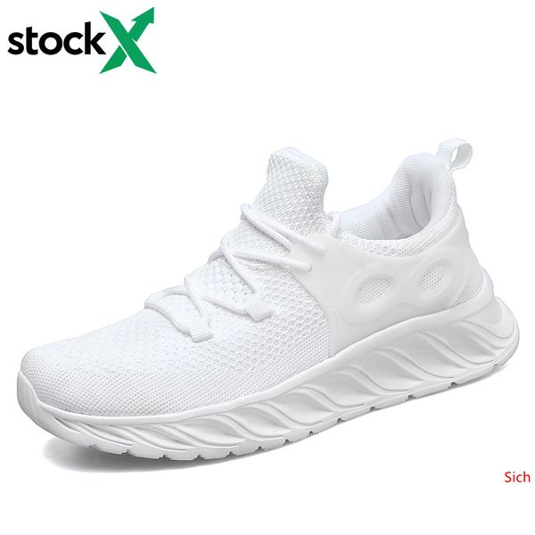 2020 mens running shoes triple black fashion platform sneaker running men women designer men women sports sneakers size 39-44
2020 mens running shoes triple black fashion platform sneaker running men women designer men women sports sneakers size 39-44