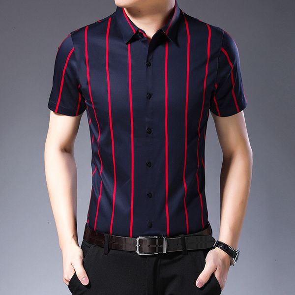 2019 new short sleeve shirt young male summer half sleeve gentlemen comic shirts men's clothes, White;black
2019 new short sleeve shirt young male summer half sleeve gentlemen comic shirts men's clothes, White;black