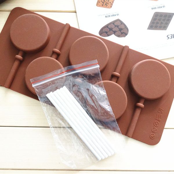 cake tools supply 5 even circular star lollipop mold ( excluding small bar ) can be into the oven
cake tools supply 5 even circular star lollipop mold ( excluding small bar ) can be into the oven