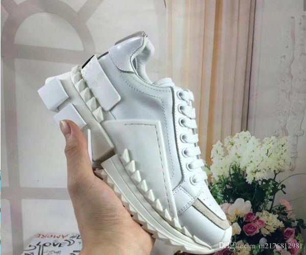 new letter graffiti laced non-slip casual shoes leather round head breathable shoes comfortable trainers women men sneakers mixed color 1033, Black
new letter graffiti laced non-slip casual shoes leather round head breathable shoes comfortable trainers women men sneakers mixed color 1033, Black