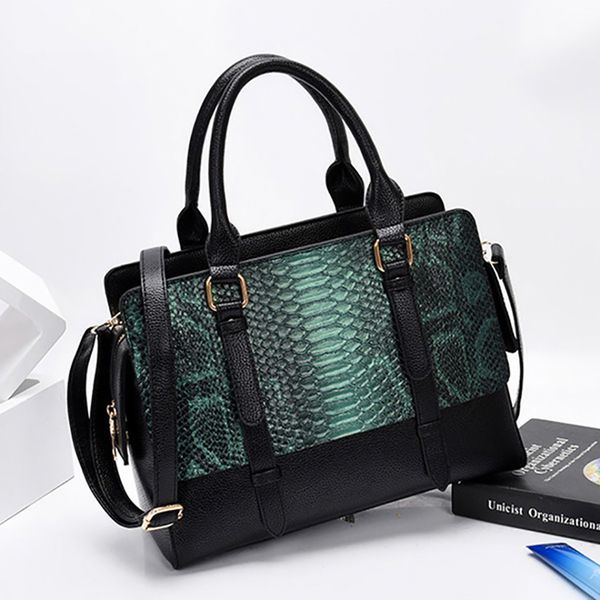 high capacity crocodile pattern women's shoulder bags panelled purses and handbags luxury pu ladies messenger bags
high capacity crocodile pattern women's shoulder bags panelled purses and handbags luxury pu ladies messenger bags