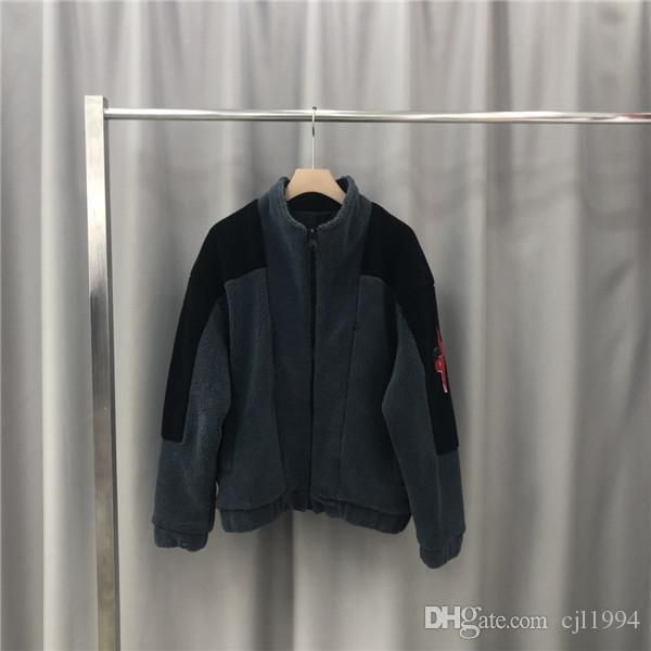 19fw luxurious italy brand design lambswool jackets sweatshirts men women clothes sweater fashion streetwear outdoor hoodies coat, Blue;black
19fw luxurious italy brand design lambswool jackets sweatshirts men women clothes sweater fashion streetwear outdoor hoodies coat, Blue;black