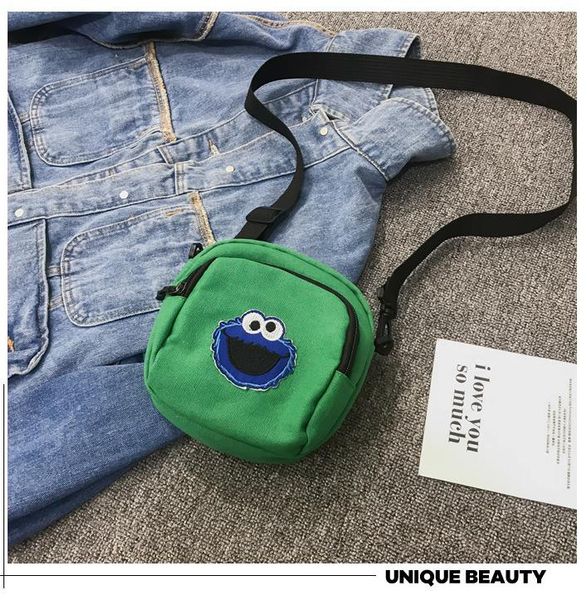 дизайнерская поясная сумка fannypack cross body bags лучшие продажи новая вышивка грудь сумка мужчины женщины мода спорт унисекс одно плечо
дизайнерская поясная сумка fannypack cross body bags лучшие продажи новая вышивка грудь сумка мужчины женщины мода спорт унисекс одно плечо