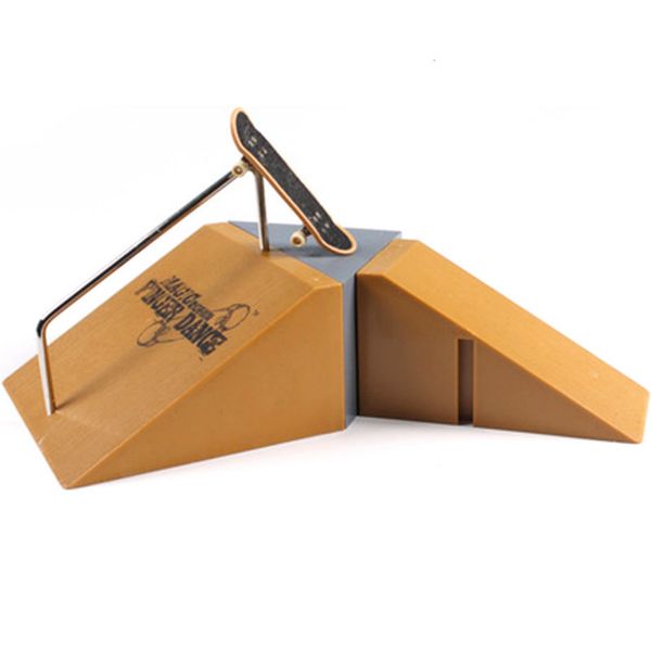 5 styles toys finger skate set mini finger skateboard + finger skateboards ramps for sport training with park fingerboard kids
5 styles toys finger skate set mini finger skateboard + finger skateboards ramps for sport training with park fingerboard kids