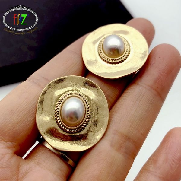 stud f.j4z girl's big geo earrings trendy irregular oval shape simulated pearl party jewelry gifts dropship, Golden;silver
stud f.j4z girl's big geo earrings trendy irregular oval shape simulated pearl party jewelry gifts dropship, Golden;silver