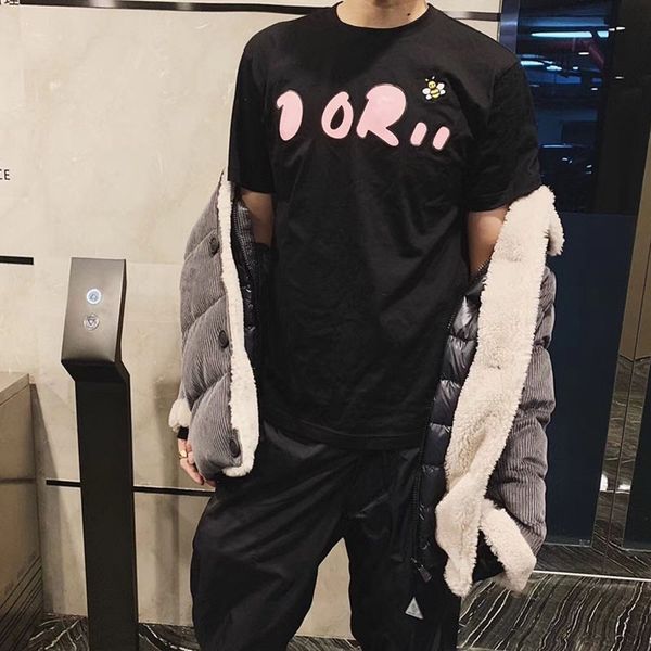 19 european hort leeve black and white letter logo embroidery tee hirt retro men women couple t hirt hf tx084
19 european hort leeve black and white letter logo embroidery tee hirt retro men women couple t hirt hf tx084