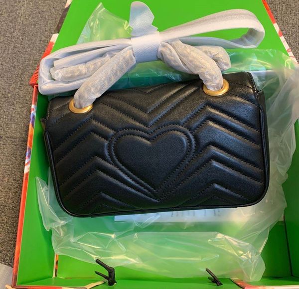 factory wholesale original designed purse,luxury handbag, size22cm, 26cm,2colors for chosen,made by calf skin,fast delivery
factory wholesale original designed purse,luxury handbag, size22cm, 26cm,2colors for chosen,made by calf skin,fast delivery