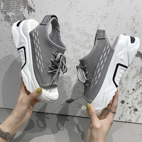женщины коренастый платформы сандалии лето mesh black конструкторы женщина open toe повседневная обувь спорт женский мода гладиатор сандал
женщины коренастый платформы сандалии лето mesh black конструкторы женщина open toe повседневная обувь спорт женский мода гладиатор сандал