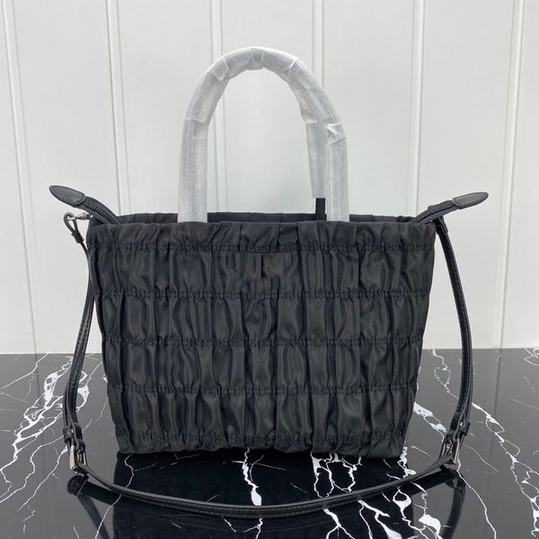 2020 luxury designer shopping bag tote bag luxury bag ladies handbag design retro style large capacity fashion wholesale
2020 luxury designer shopping bag tote bag luxury bag ladies handbag design retro style large capacity fashion wholesale