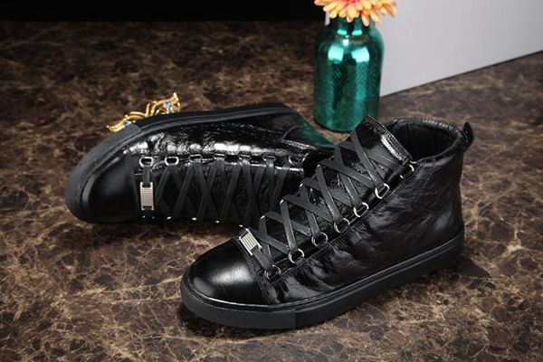 2018 designer man casual shoes sneakers wrinkled red black white leather outdoors party wedding shoe trainers male shoes
2018 designer man casual shoes sneakers wrinkled red black white leather outdoors party wedding shoe trainers male shoes