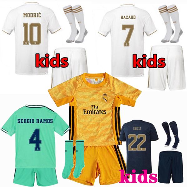 2019 2020 real madrid kids soccer jerseys sets tracksuits kroos sergio ramos modric hazard goalkeeper 19 20 football boys shirt with shorts, Black
2019 2020 real madrid kids soccer jerseys sets tracksuits kroos sergio ramos modric hazard goalkeeper 19 20 football boys shirt with shorts, Black