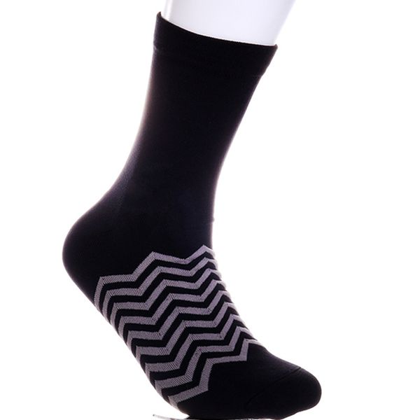 new quality professional brand sport pro cycling socks comfortable road bicycle socks mountain bike racing, Black
new quality professional brand sport pro cycling socks comfortable road bicycle socks mountain bike racing, Black