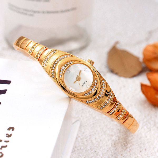 women gold watch casual stainles bracelet round dial crystal quartz elegant fashion watches hight quality hour clock relojes, Slivery;brown
women gold watch casual stainles bracelet round dial crystal quartz elegant fashion watches hight quality hour clock relojes, Slivery;brown